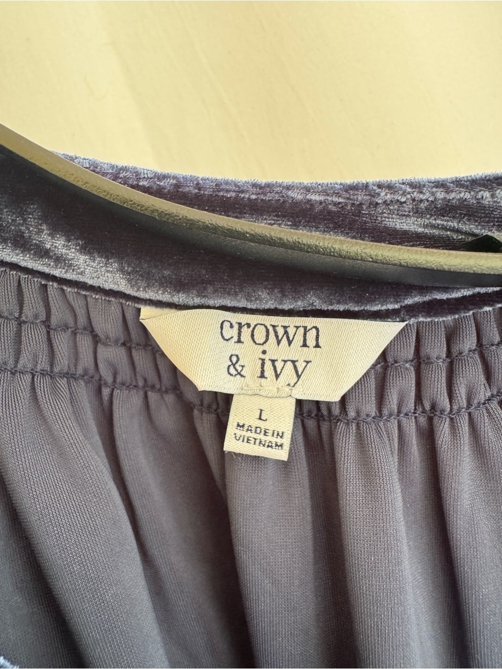 Crown & Ivy Velvet Peasant Blouse - Navy Blue L - Picture 3 of 7